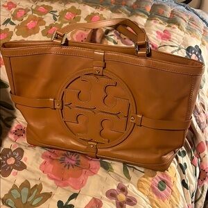 Tory Burch Large Tan Leather Tote Bag Gold hardware